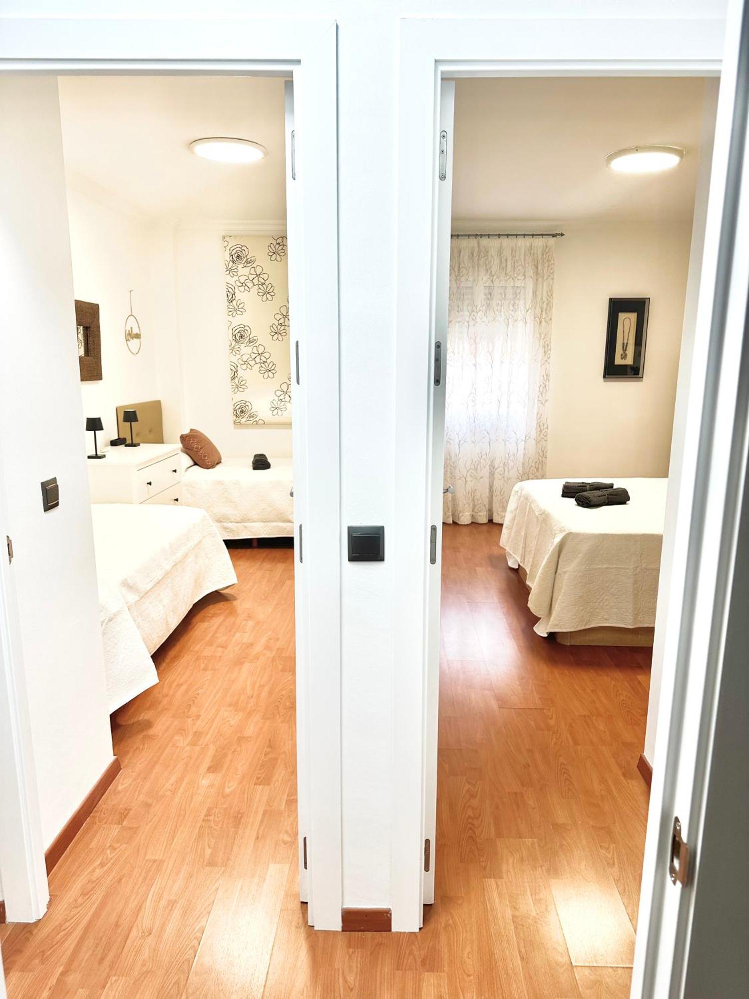 10 Minutos Centro Sevilla, Moderno Y Con Parking Gratis * Seville