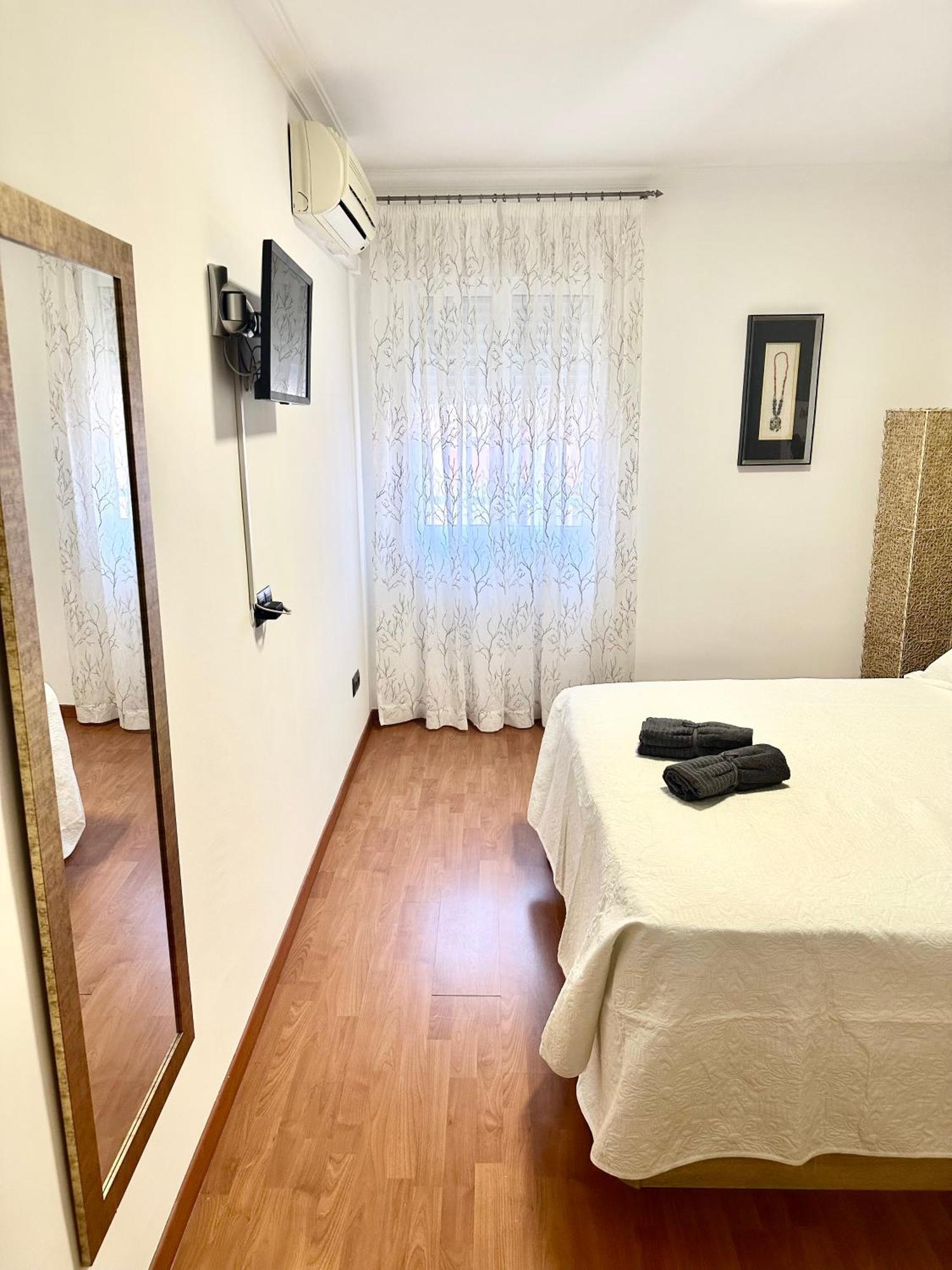 10 Minutos Centro Sevilla, Moderno Y Con Parking Gratis Appartement *