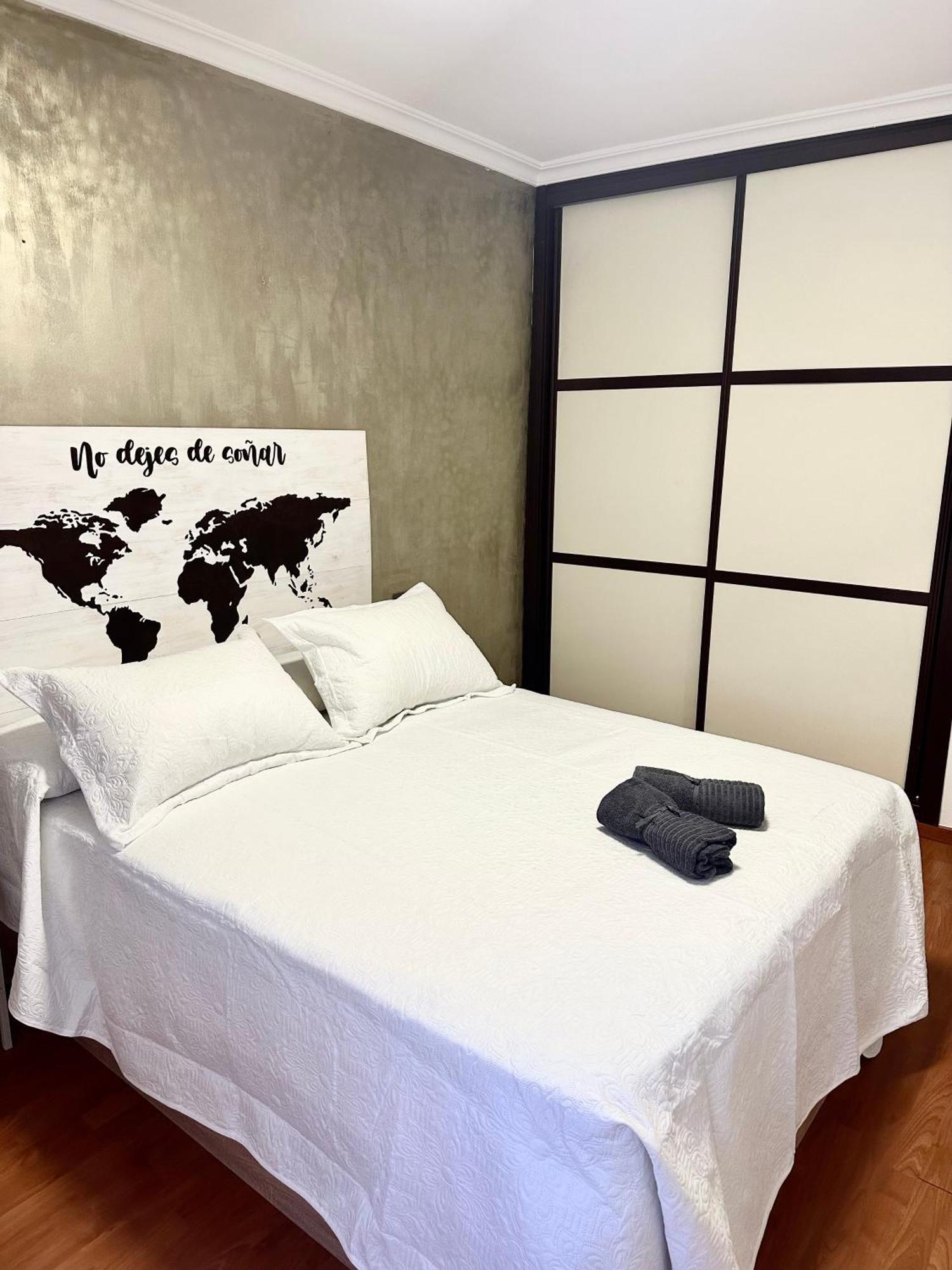 Apartament 10 Minutos Centro Sevilla, Moderno Y Con Parking Gratis
